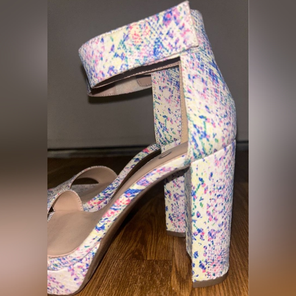Colorful Splatter Heels - Picture 2 of 14